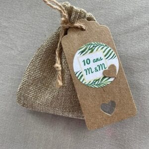 Produits personnalisables. Ici sachet de poudre pour aspirateur ou mini bougie.